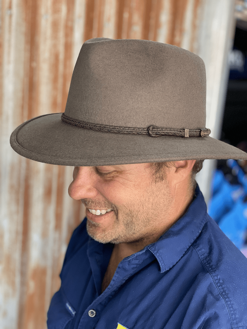 Akubra Hat | Traveller | Regency Fawn-6